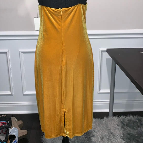⭐️NEW Velour Yellow Dress - Picture 6 of 8